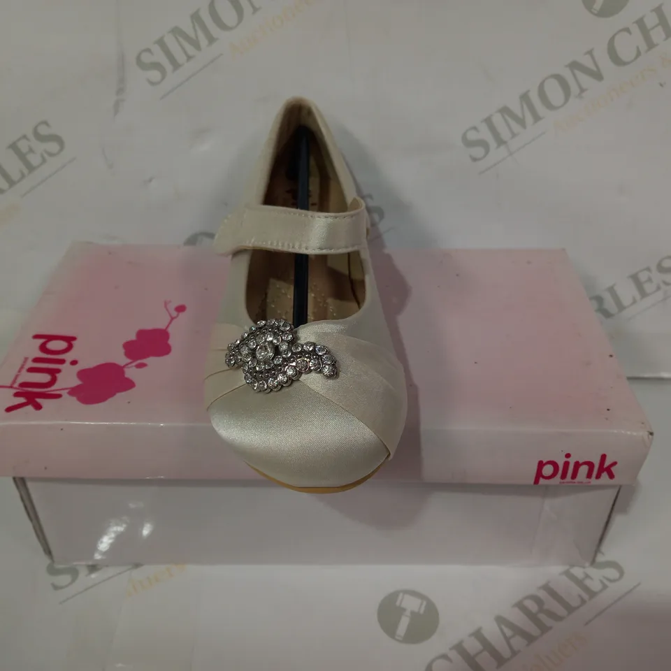 BOXED PAIR OF PINK WENDY IVORY SATIN SHOES W. JEWEL EFFECT EU SIZE 30