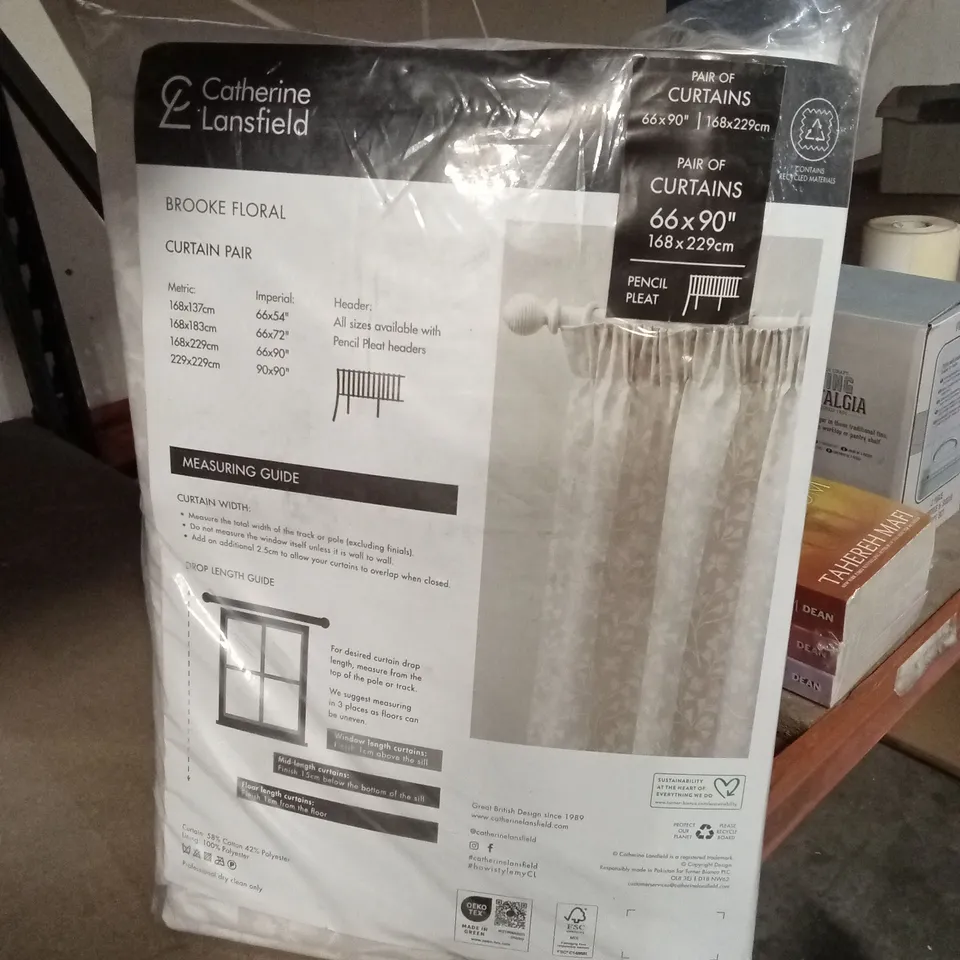 BAGGED BROOKE FLORAL LINED PENCIL PLEAT CURTAINS - NATURAL // SIZE: 168 x 229cm