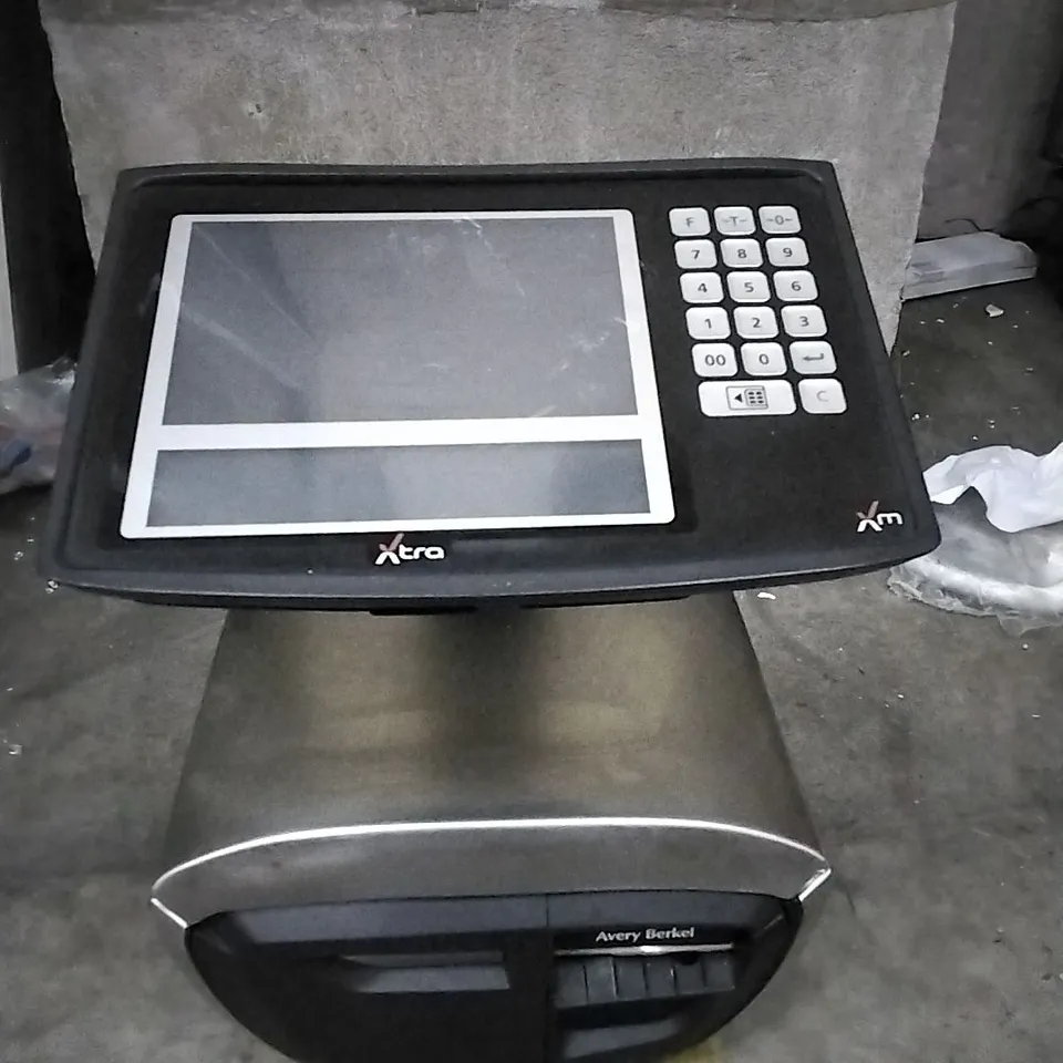 AVERY BERKEL XM600 LABEL AND RECEIPT PRINTING SCALES