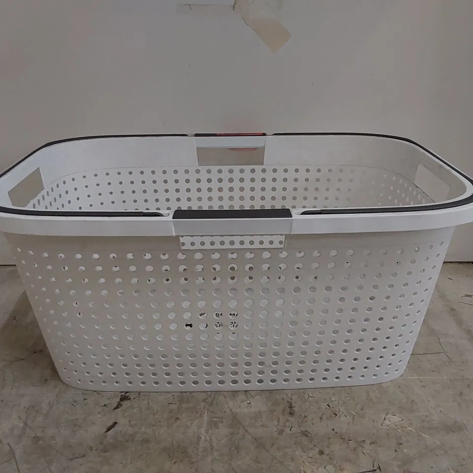 WHITE LAUNDRY BASKET (1 ITEM)