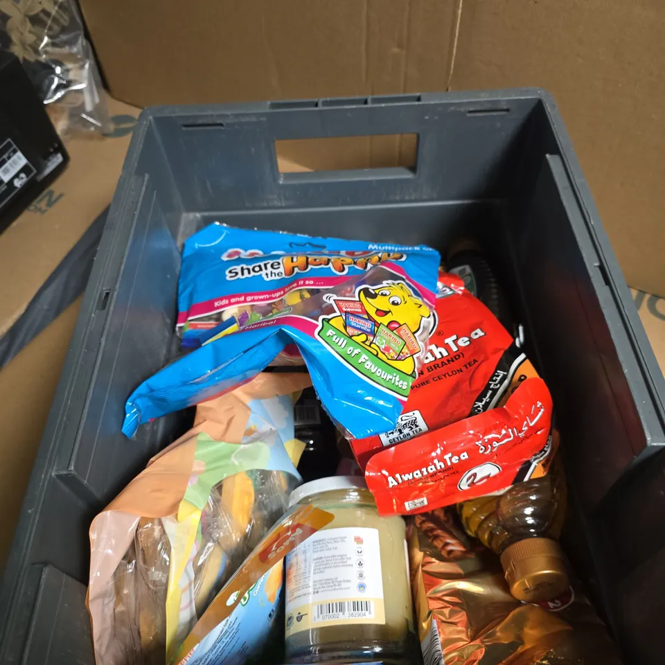 APPROXIMATELY 12 ASSORTED FOOD ITEMS INCLUDING HARIBO SHARE THE HAPPY AND ALWAZAH TEA SWAN BRAND 