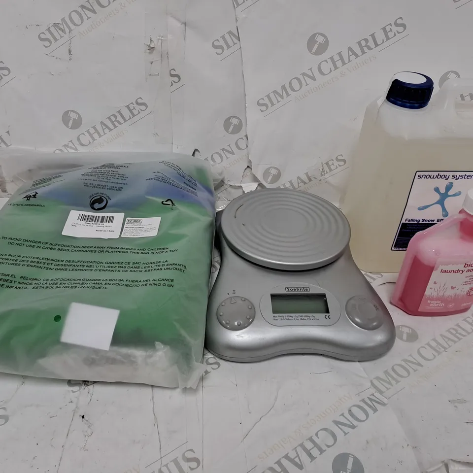 LARGE BOX OF ASSORTED HOUSEHOLD ITEMS TOO INCLUDE CLEANING PRODUCTS , SCALES AND BAGS 