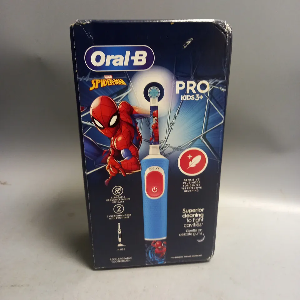 BOXED ORAL-B SPIDER-MAN RECHARGEABLE TOOTHBRUSH