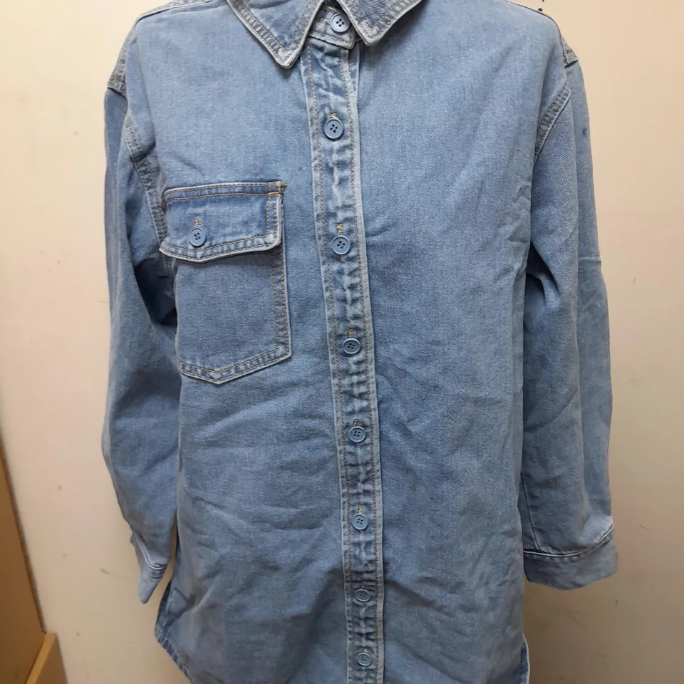 PRETTYLITTLETHING PETITE MID BLUE WASH LONG SLEEVE SHIRT DRESS - UK 12