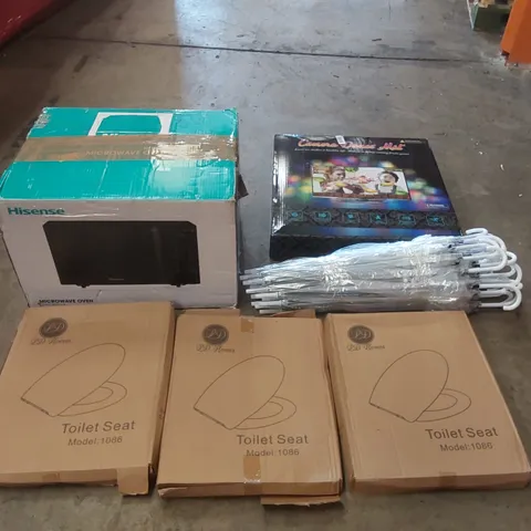 PALLET OF ASSORTED ITEMS INCLUDING: MICROWAVE OVEN, BLENDER, MONITOR, DANCE MAT, TOILET SEATS, UMBRELLAS ECT