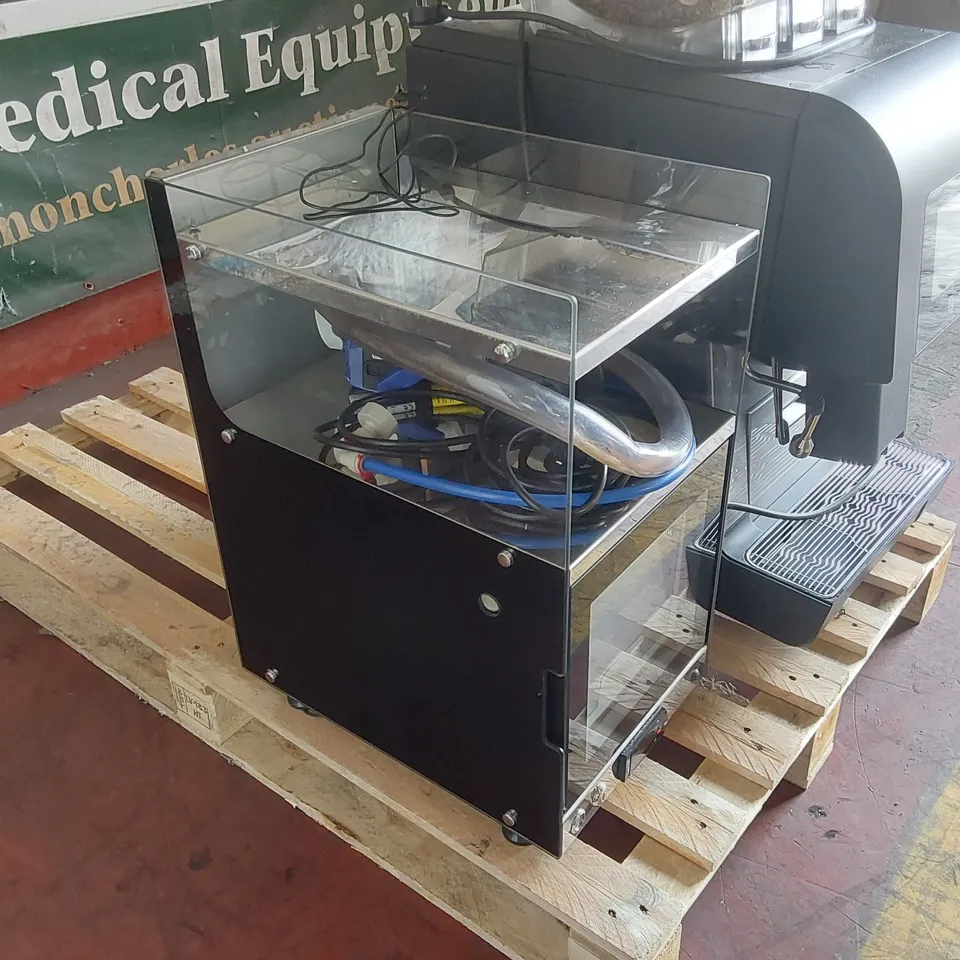 EVOCA KALEA PLUS COMMERCIAL COFFEE MACHINE WITH VITRIFRIGO MILK CHILLER