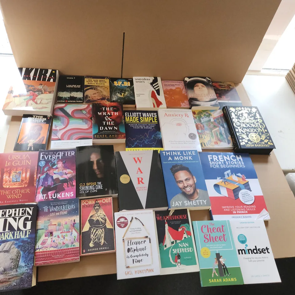 CAGE OF A SIGNIFICANT QUANTITY OF ASSORTED BOOKS BY STEPHEN KING, J. R. R. TOLKIEN, ANDRZEJ SAPKOWSKI, ISAAC ASIMOV, MADELINE MILLER, NATALIE LLOYD, URSULA LE GUIN, NAHOKO UEHASHI, ETC