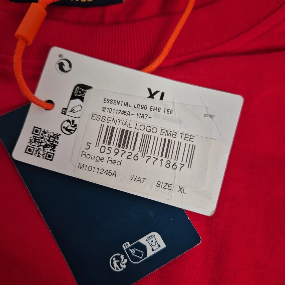 SUPERDRY ESSENTIAL LOGO EMB TEE – RED, XL