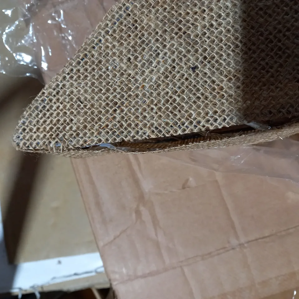 SET OF PRE LIT HESSIAN EFFECT LIGHTS  RRP £39.99
