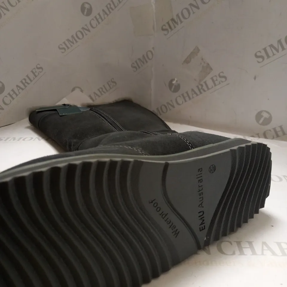 EMU AUSTRALIA MOONTA KNEE HIGH BOOTS - UK SIZE 5, DARK GREY