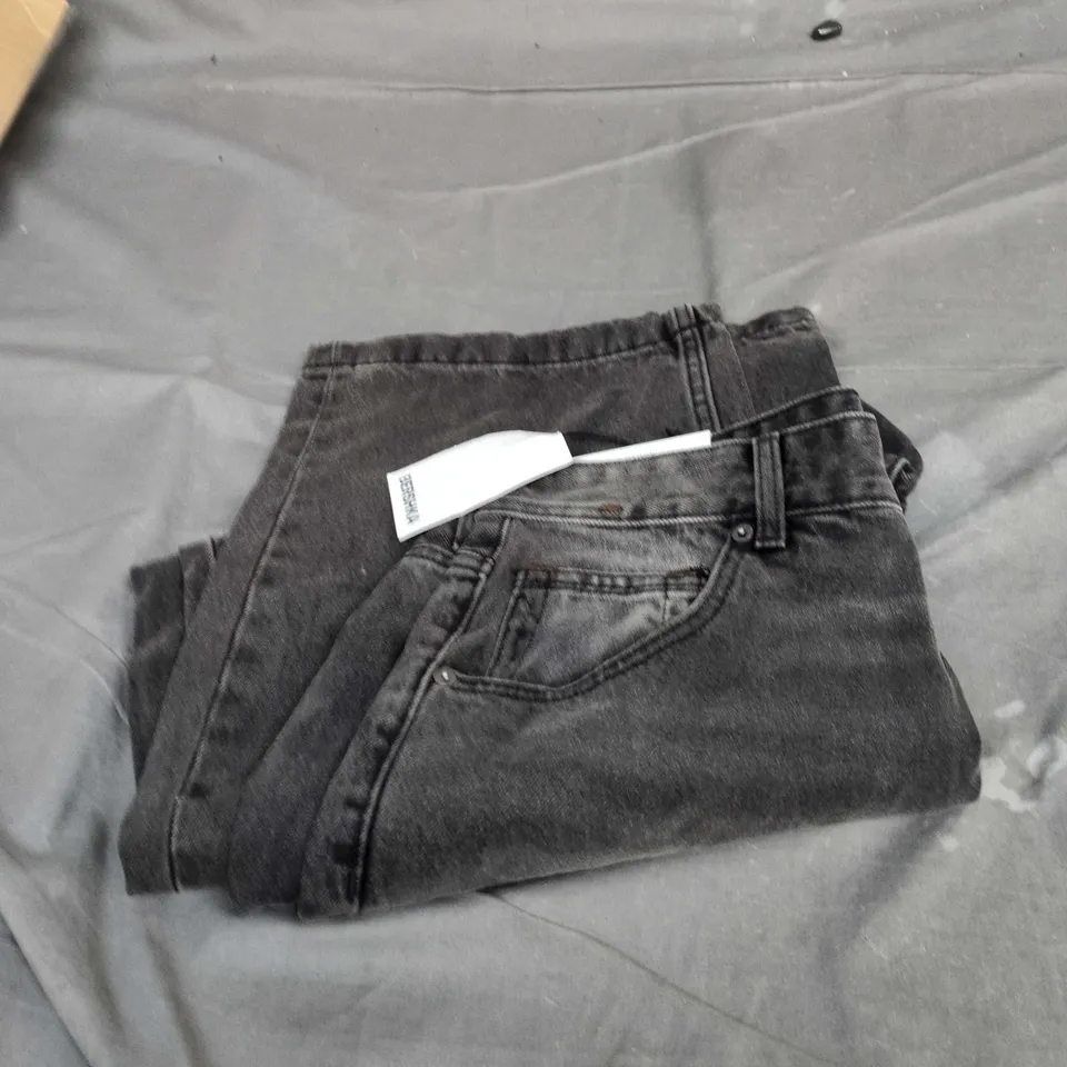 BERSHKA SUPER BAGGY JEANS – DARK WASH DENIM, EU 42