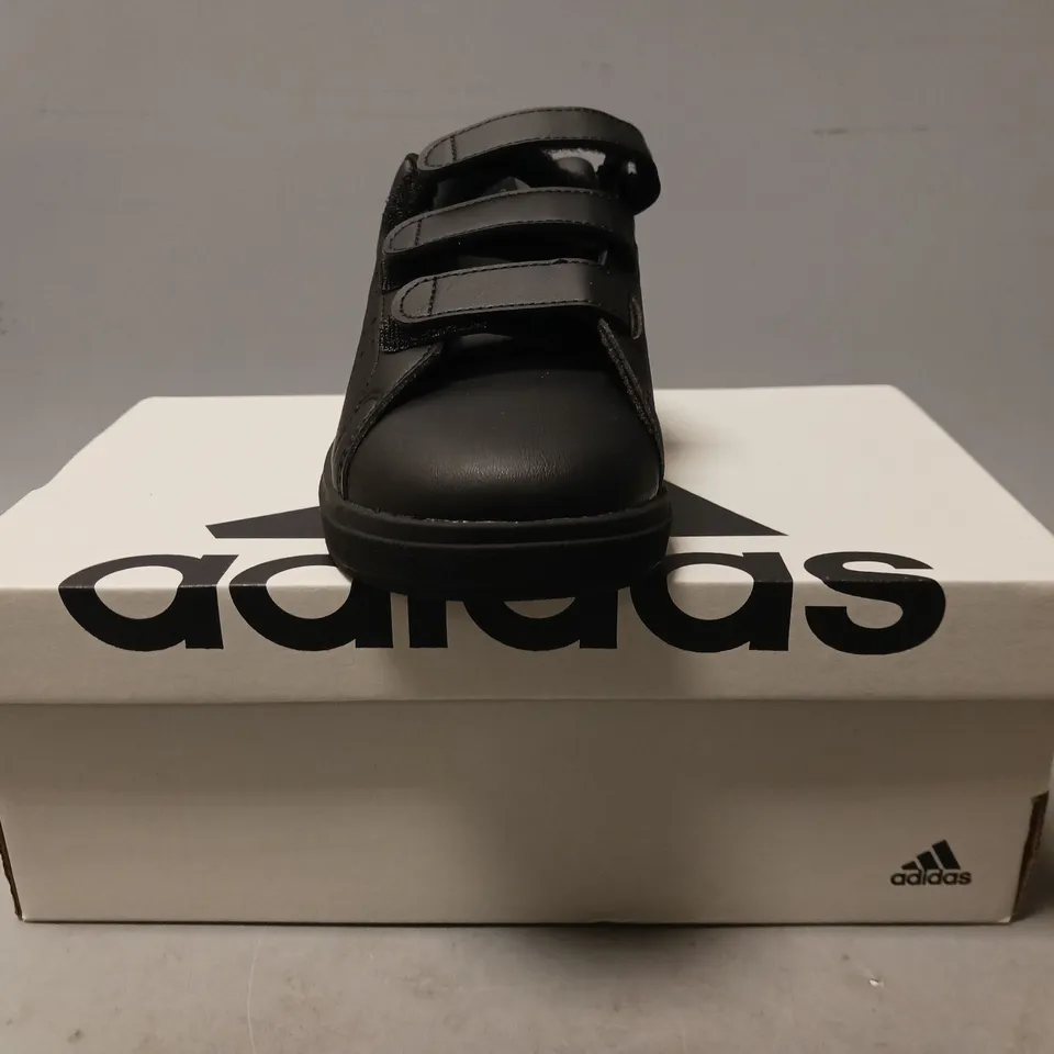 BOXED PAIR OF ADIDAS BASE 2.0 KIDS SHOES IN BLACK UK SIZE 13