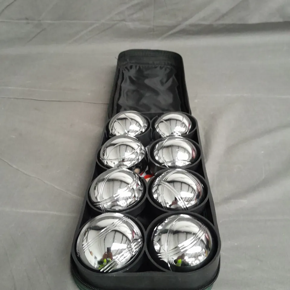 8 PIECE STEEL FRENCH BOULES SET