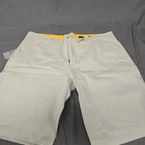TERRITORY MEN'S BEIGE SHORTS – SIZE 38