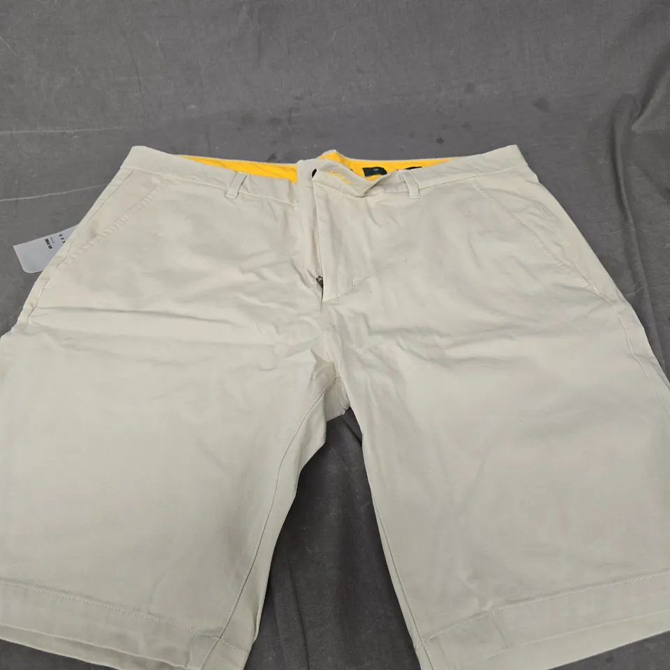 TERRITORY MEN'S BEIGE SHORTS – SIZE 38