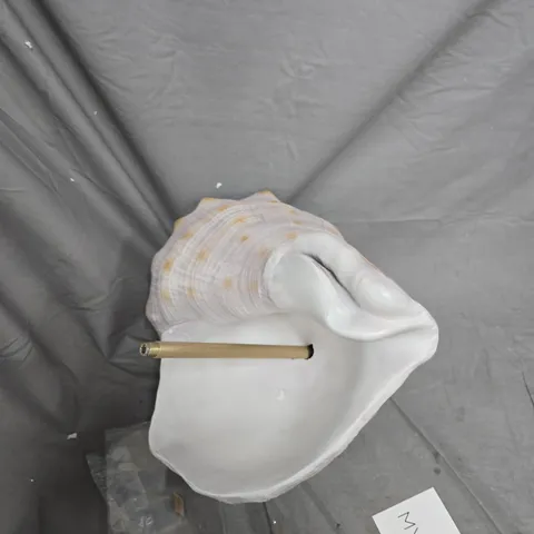 GARDEN REFLECTIONS COASTAL EDIT CONCH SHELL