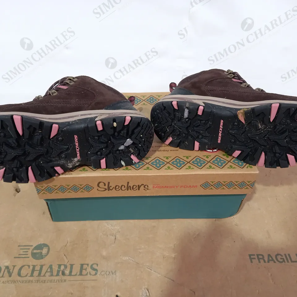 BOXED PAIR OF SKECHERS - SIZE 5
