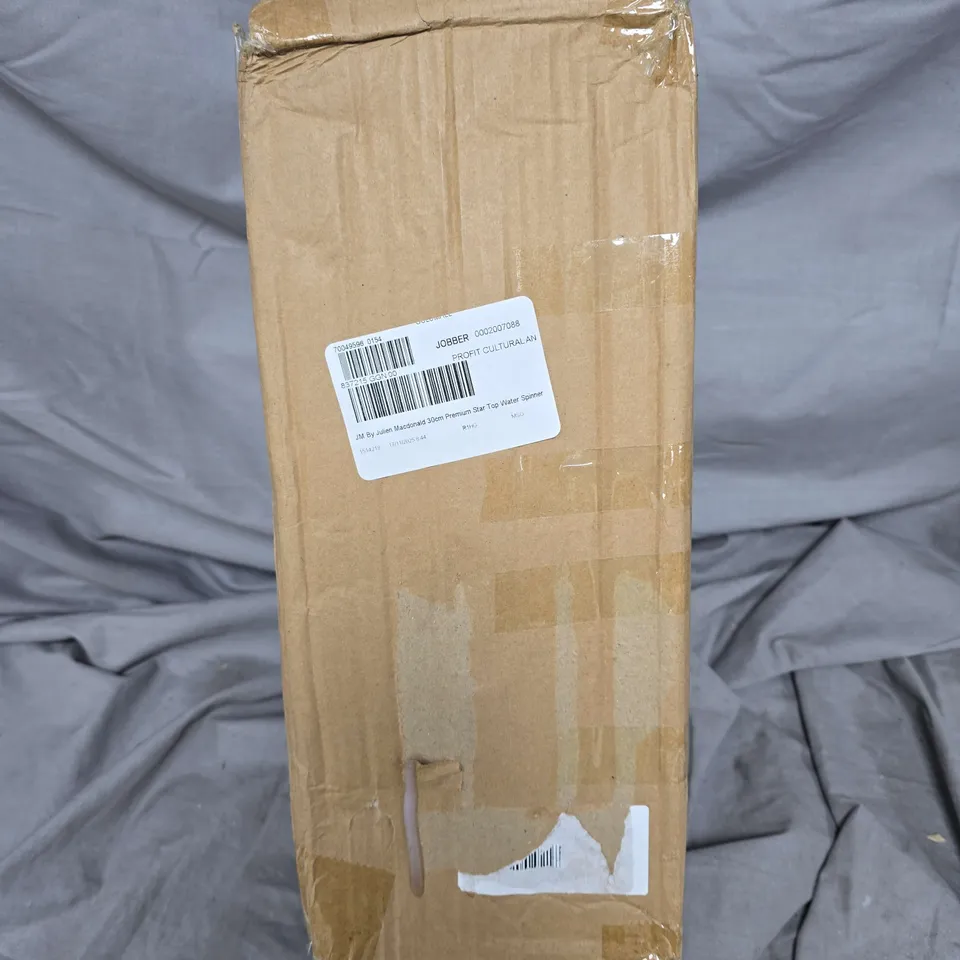 BOXED JM BY JULIEN MACDONALD 30CM PREMIUM STAR TOP WATER SPINNER