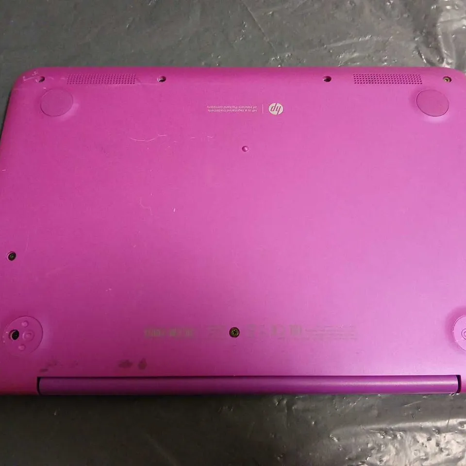 HP STREAM LAPTOP IN PURPLE 