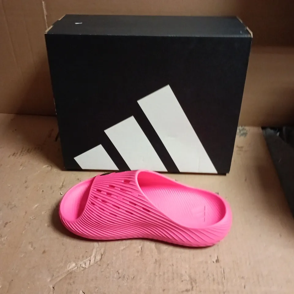 ADIDAS PINK SLIDERS – BOXED - UK SIZE 8
