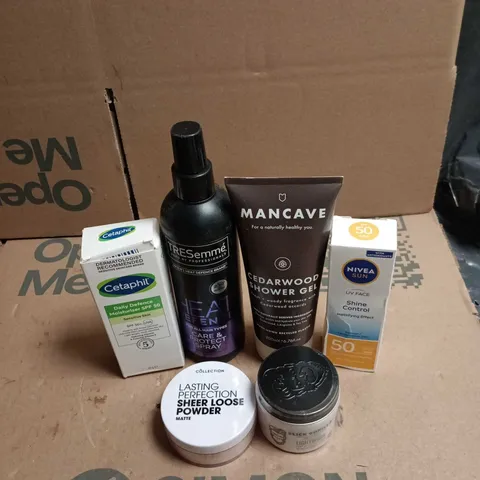 TOTE OF APPROXIMATELY 22 ASSORTED COSMETIC ITEMS TO INCLUDE MANCAVE, CETAPHIL, TRESEMME, NIVEA SUN, SHEER LOOSE POWDER ETC