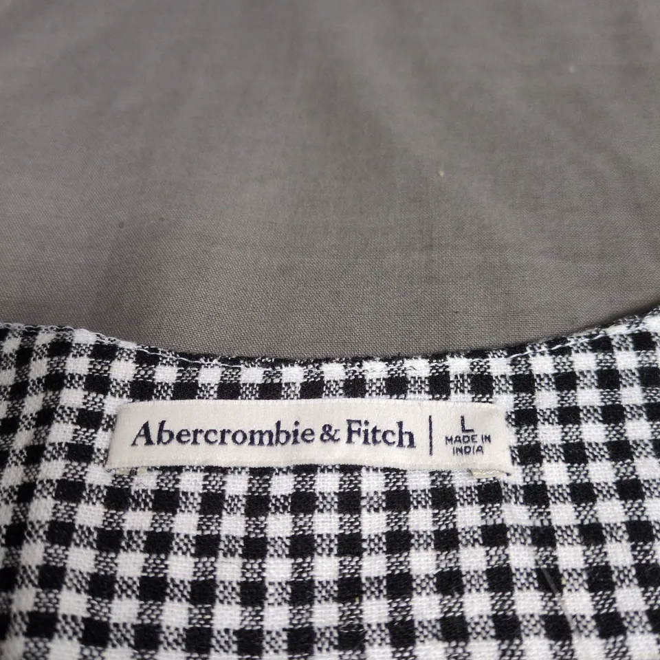 ABERCROMBIE & FITCH GINGHAM SLEEVELESS TOP, SIZE L