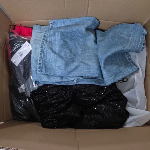 LARGE BOX OF APPROXIMATELY 20 ASSORTED CLOTHING ITEMS IN VARIOUS SIZES, STYLES AND COLOURS