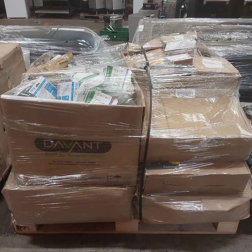 PALLET CONTAINING APPROXIMATELY 120x MIXED PLUMBING PRODUCTS