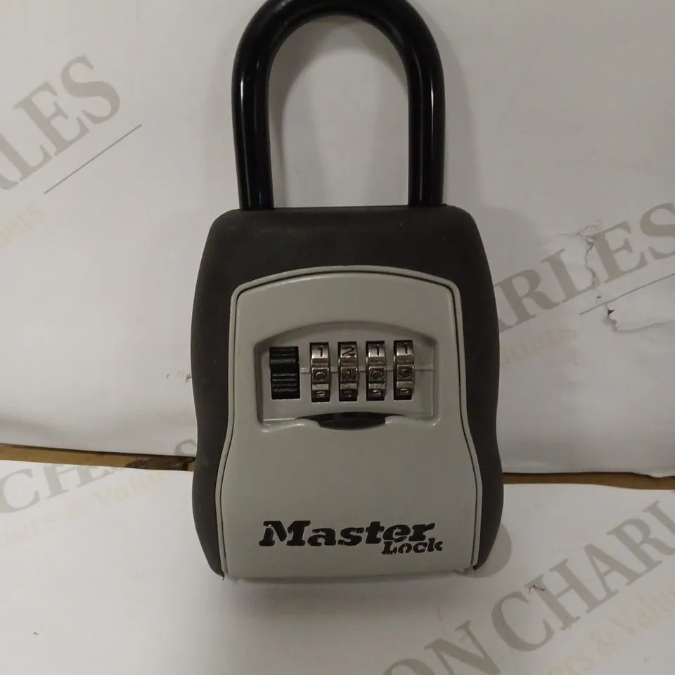 MASTERLOCK COMBINATION KEY SAFE 
