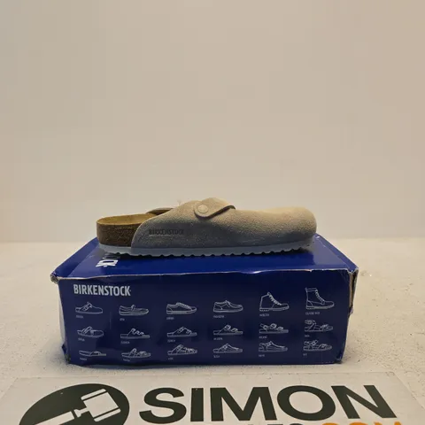 BIRKENSTOCK BOSTON SUEDE CLOGS – OYSTER/BEIGE, UK 8 (EU 41)