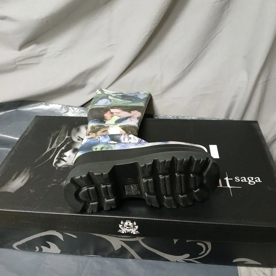 KOI THE TWILIGHT SAGA BEDWARD LONG BOOTS BOXED SIZE 3