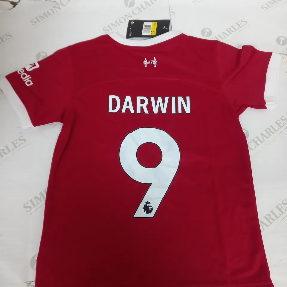 LIVERPOOL FC SHIRT AND SHORTS WITH DARWIN 9 SIZE 22