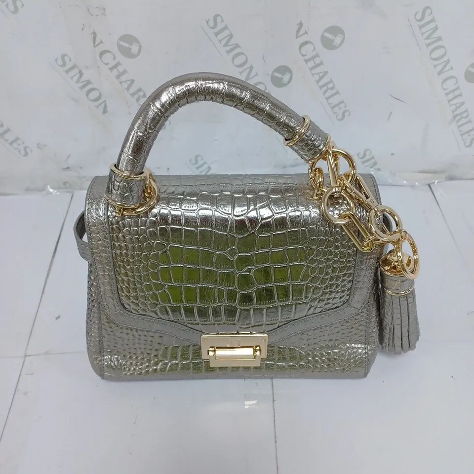 JULIAN MACDONALD HANDBAG IN SILVER/GOLD 