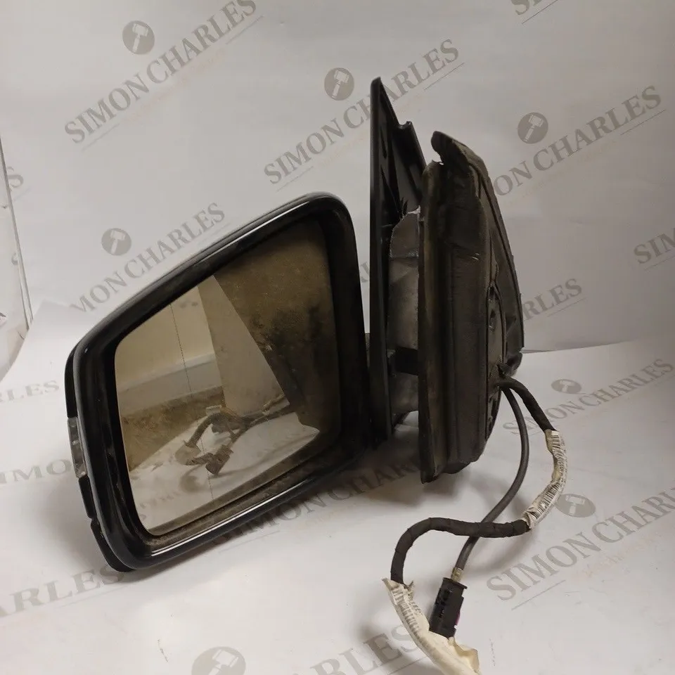 REPLACEMENT MERCEDES-BENZ N/S TURNING SIGNAL WING MIRROR - VEHICLE MODEL UNSPECIFIED 