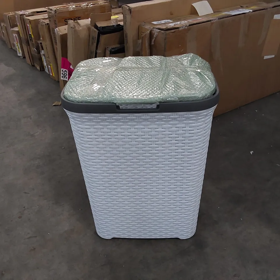 BOXED PLASTIC LAUNDRY HAMPER - WHITE/GREY (1 BOX)