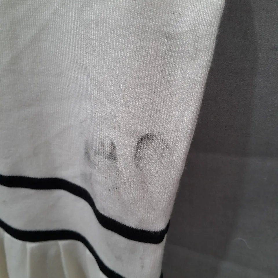 ABERCROMBIE & FITCH SLEEVELESS DRESS IN WHITE/BLACK - MEDIUM