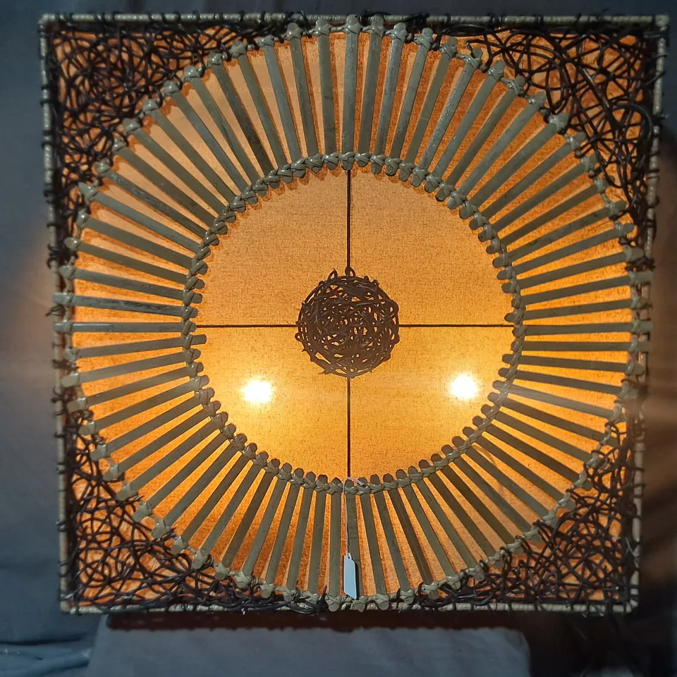WOOD AND RATTAN SQUARE WALL MOUNTABLE 2-LAMP LIGHT FITTING