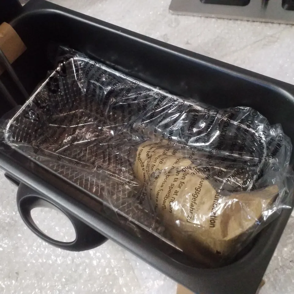 BOXED MORPHY RICHARDS CLEAR VIEW STAINLESS STEEL 3.5L DEEP FAT FRYER