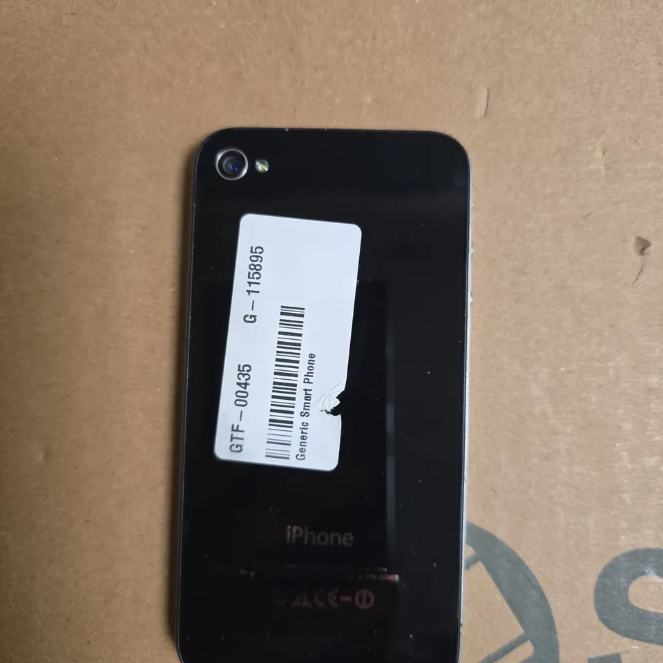 APPLE IPHONE 4 (8GB) BLACK SMARTPHONE 