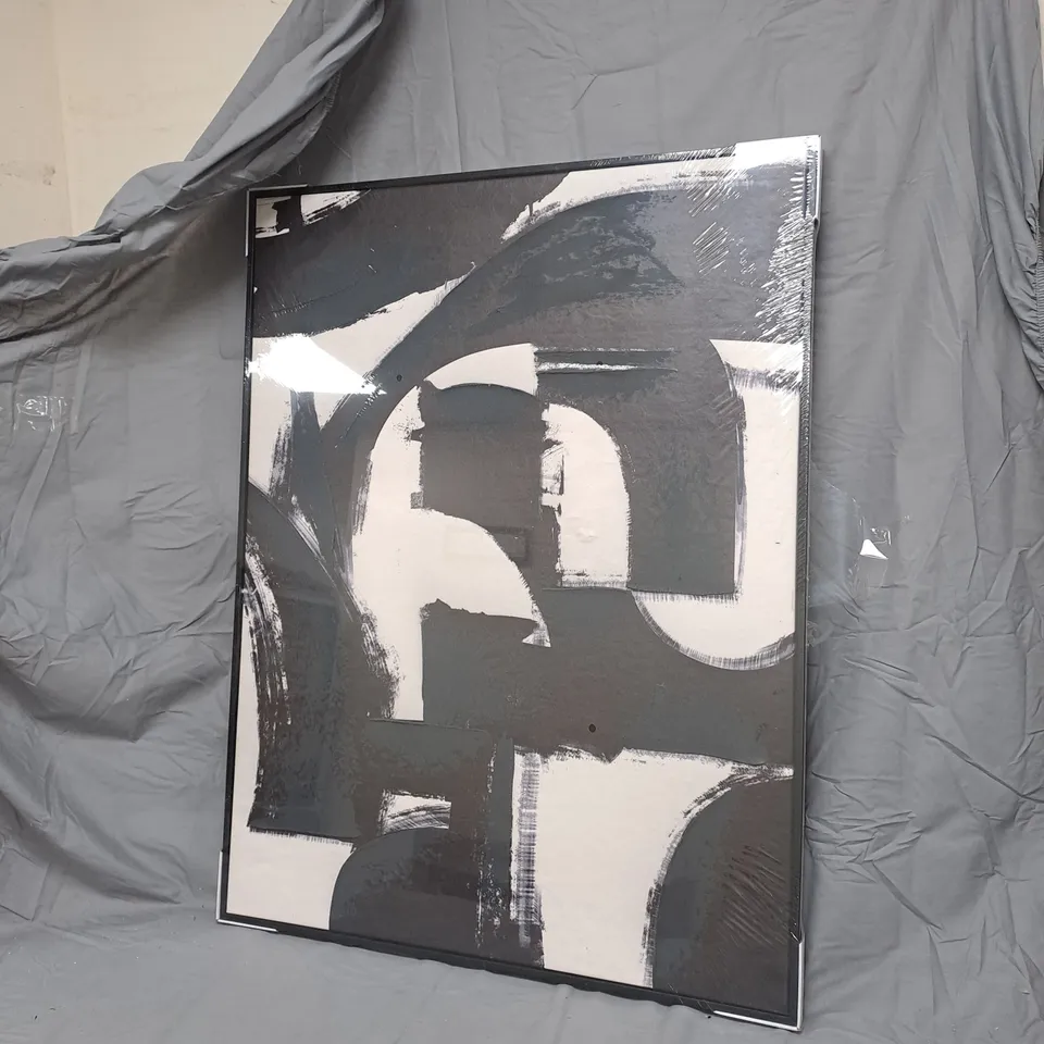 BOXED BLACK/WHITE HAND PAINT LINES PRINTED CANVAS 76X100CM - COLLECTION ONLY