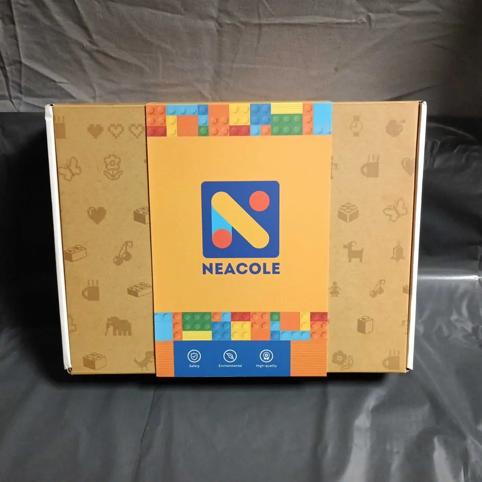 BOXED NEACOLE CONSTRUCTION BRICK SET