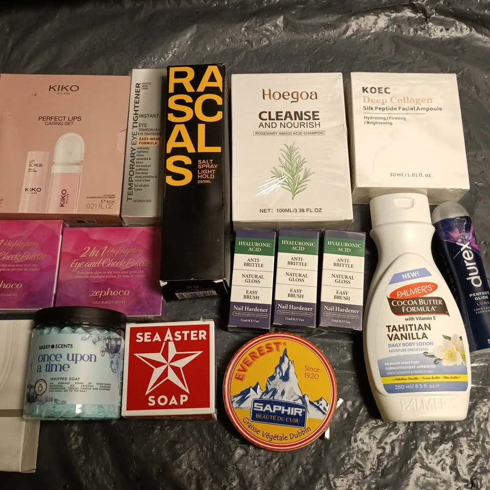 LOT OF APPROXIMATELY 25 ASSORTED HEALTH AND BEAUTY ITEMS TO INCLUDE KIKO, PALMERS AND RASCALS