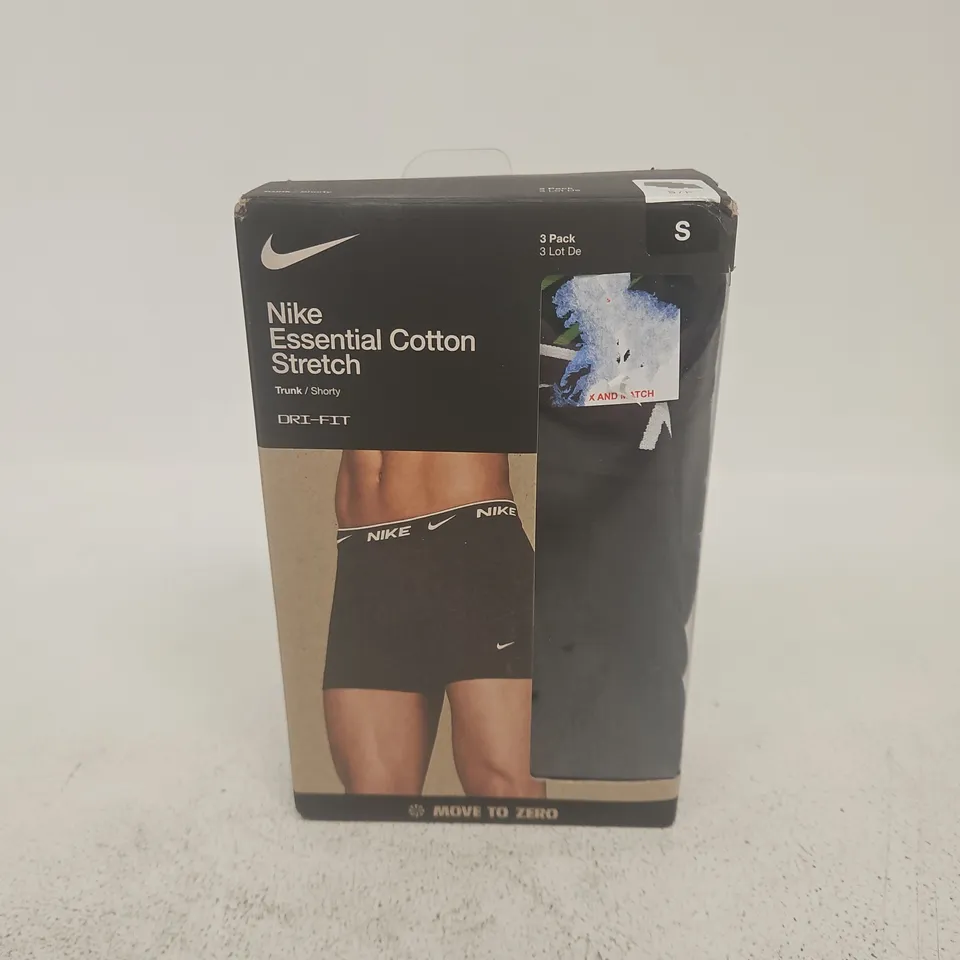 NIKE ESSENTIAL COTTON STRETCH TRUNK SHORTS 3 PACK – SIZE S (MEN)