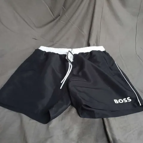 HUGO BOSS STARFISH SHORTS IN BLACK/WHITE SIZE XL