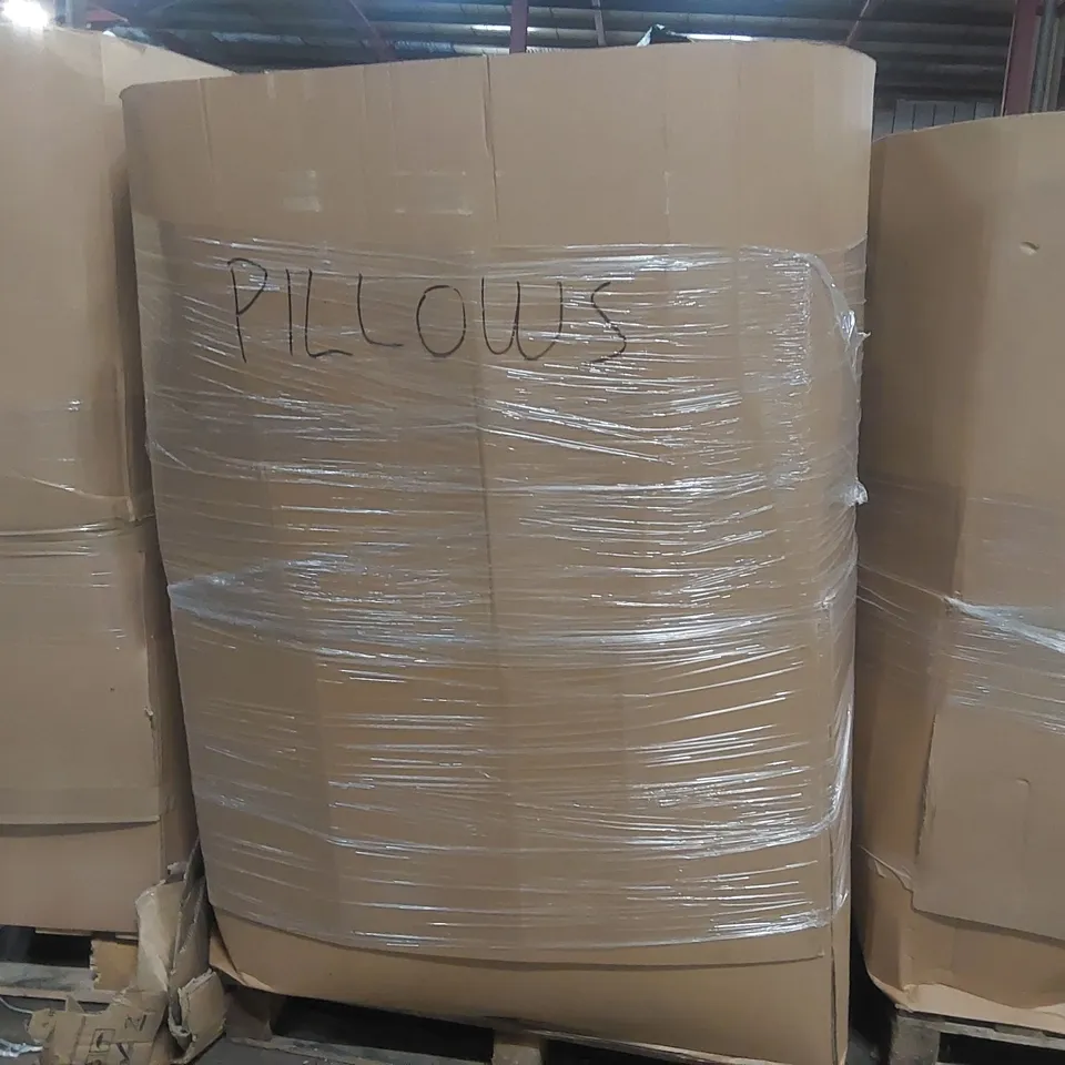 PALLET CONTAINING A VERY LARGE QUANTITY OF ASSORTED PILLOWS AND RELATED BEDDING/COMFORT PRODUCTS ECT