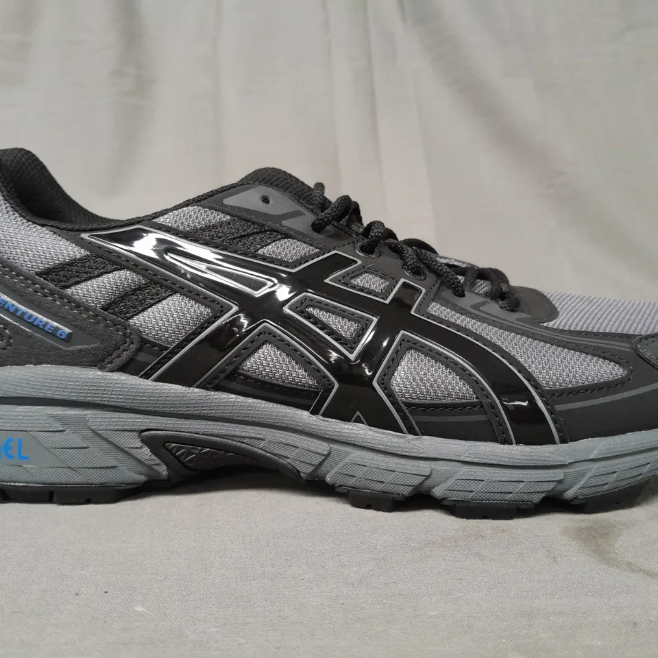 PAIR OF ASICS SHOES IN BLACK/GREY UK SIZE 9