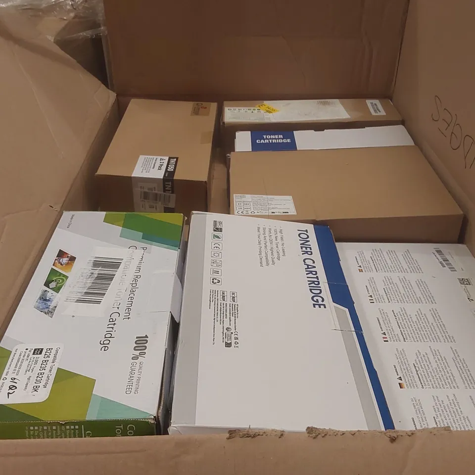 PALLET CONTAINING A VERY LARGE QUANTITY OF PRINTER CARTRIDGES