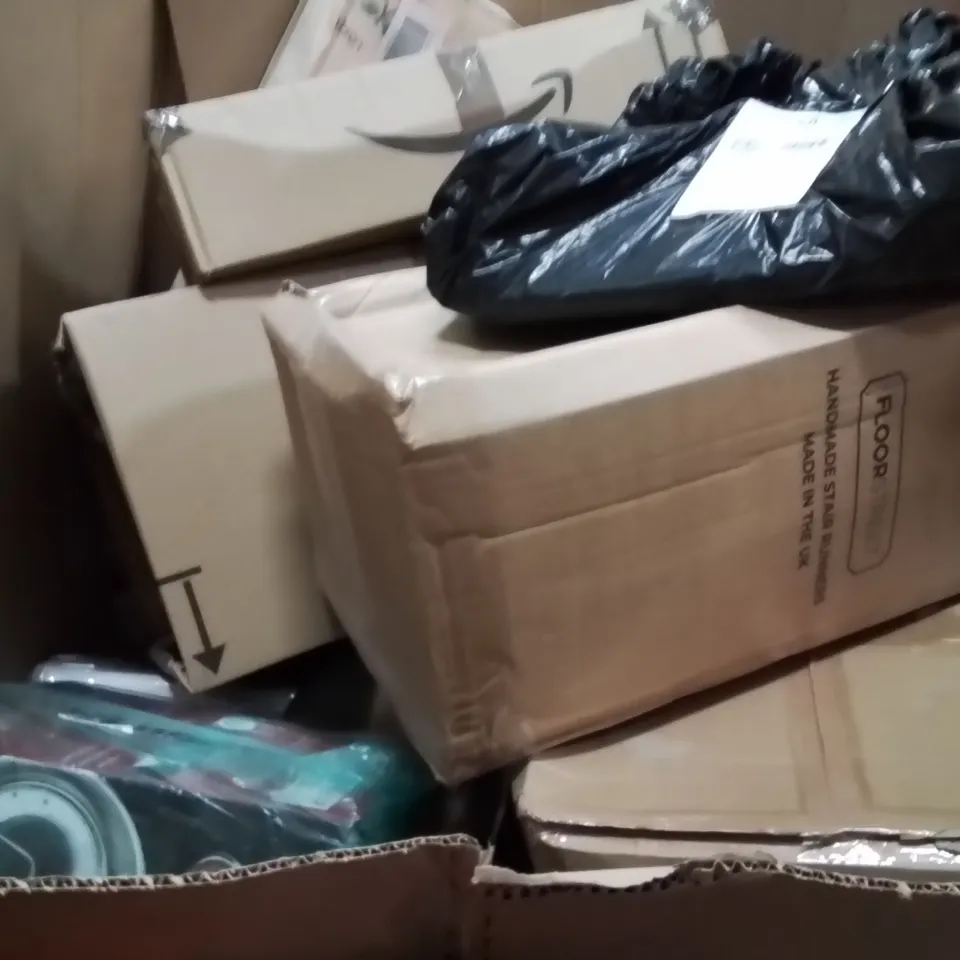 PALLET OF ASSORTED HOUSEHOLD GOODS AND PRODUCTS TO INCLUDE;PIZZA MAKER,FRYING PAN,AIR COOLER