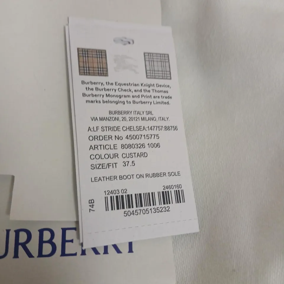 BURBERRY LEATHER CHELSEA BOOTS – COLOUR CUSTARD, UK 4.5 (EU 37.5)