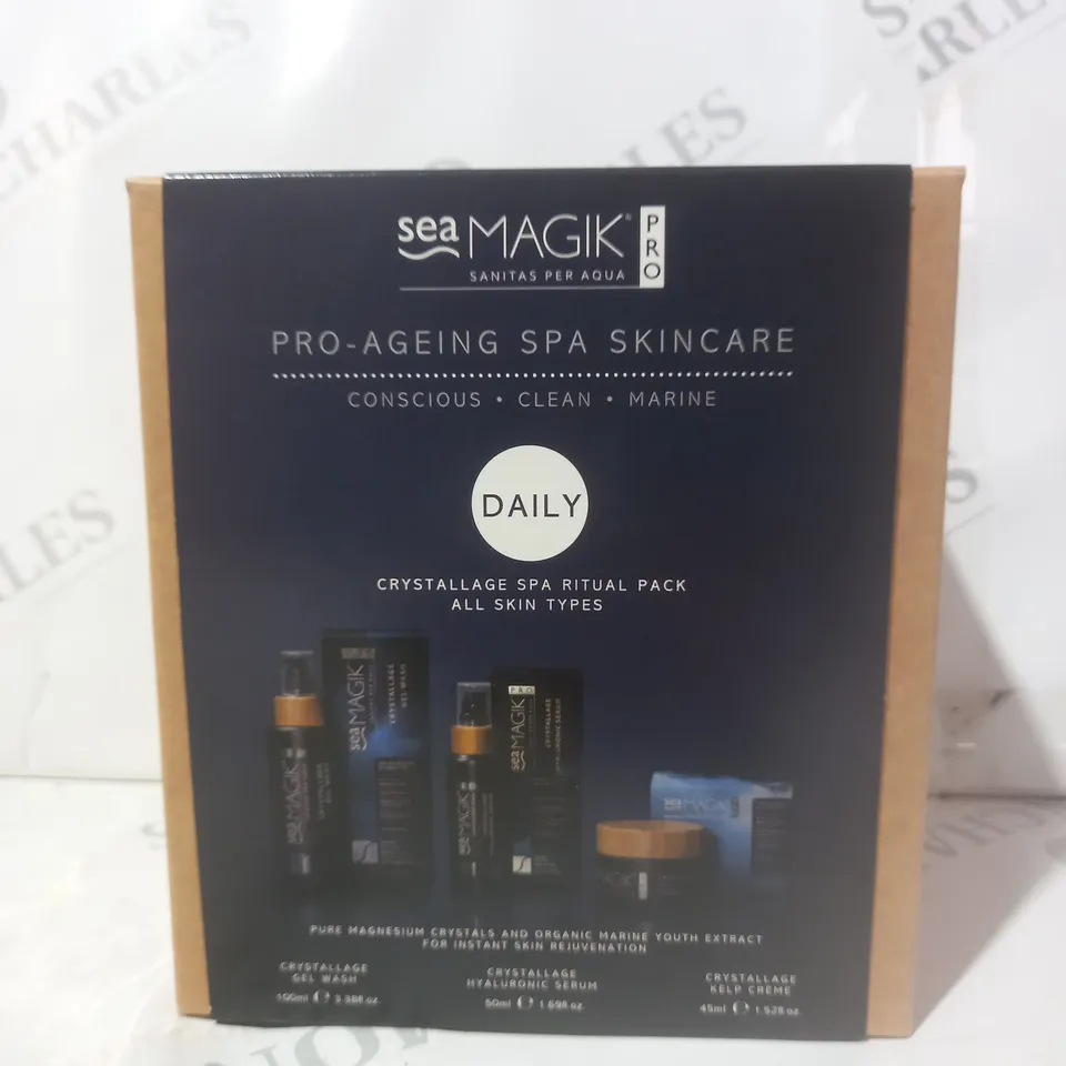 BOXED SEA MAGIK PRO-AGEING SPA SKINCARE SET